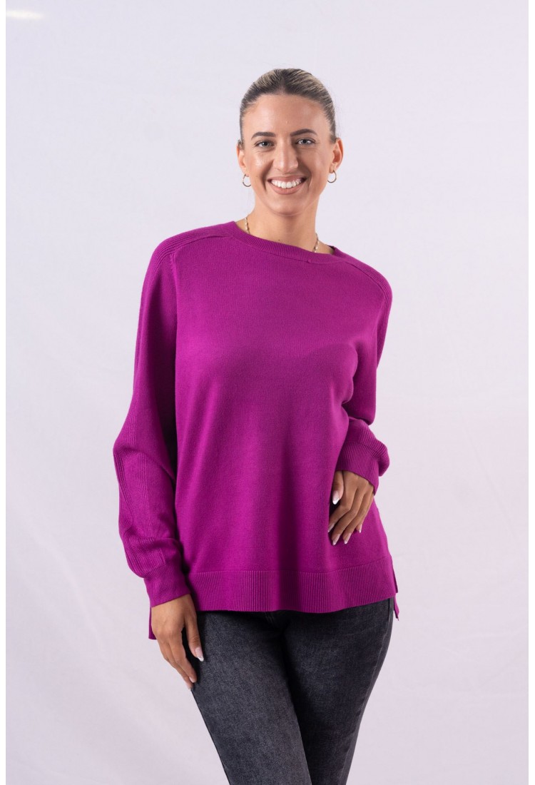 ASYMMETRIC SWEATER WITH NECK CUT 8087